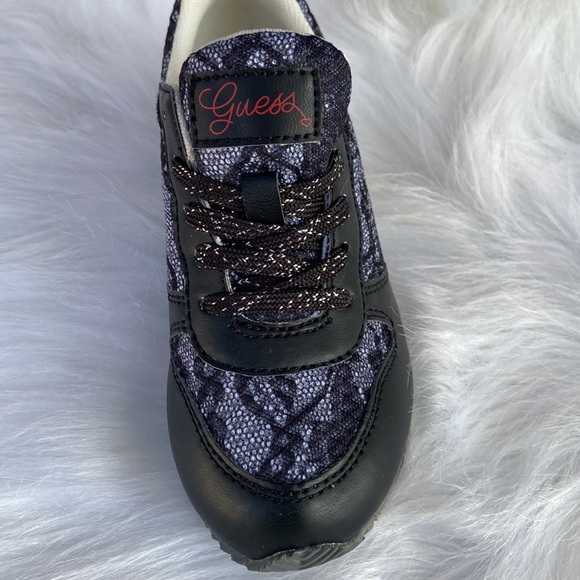 New GUESS Girls Guess Cute Logo Shoes - Picture 4 of 8